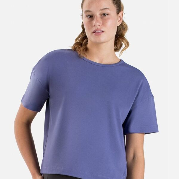 Women's Effortless T-Shirt Thumbnail
